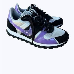 Nike Women's V-Love Low Atomic Violet Black